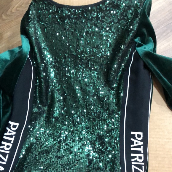 Patrizia Pepe green velvet sequin open back mini dress long sleeve - Picture 2 of 10